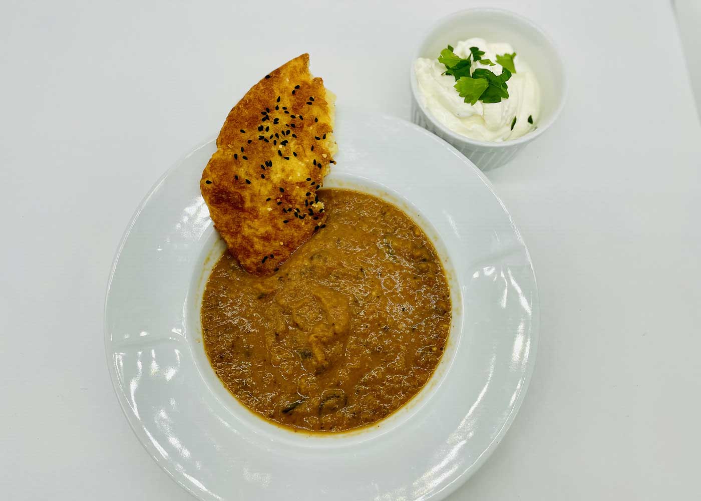 KETO geröstete Auberginensuppe mit KETO Naanbrot - Lerch &amp; Lerch