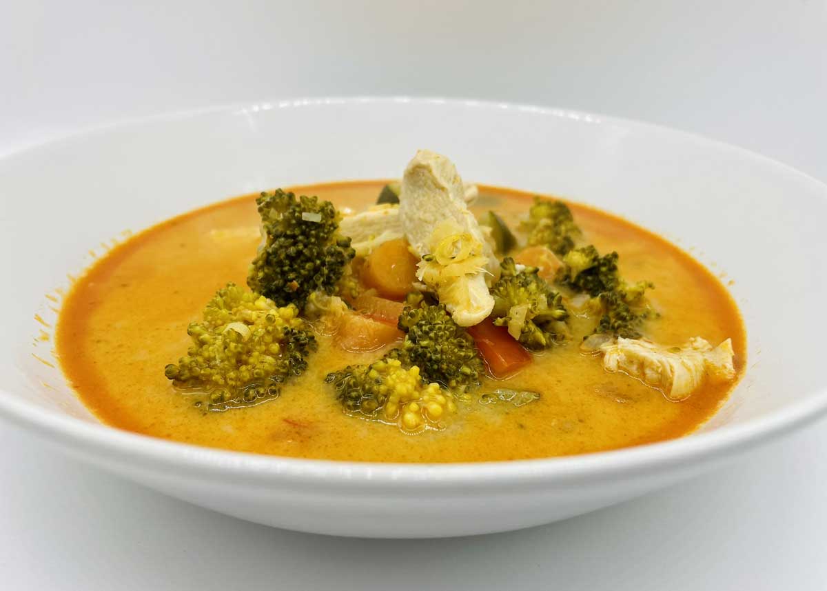 Keto Thai Curry Suppe